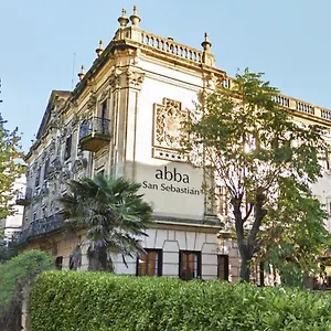 4* Hotell Abba